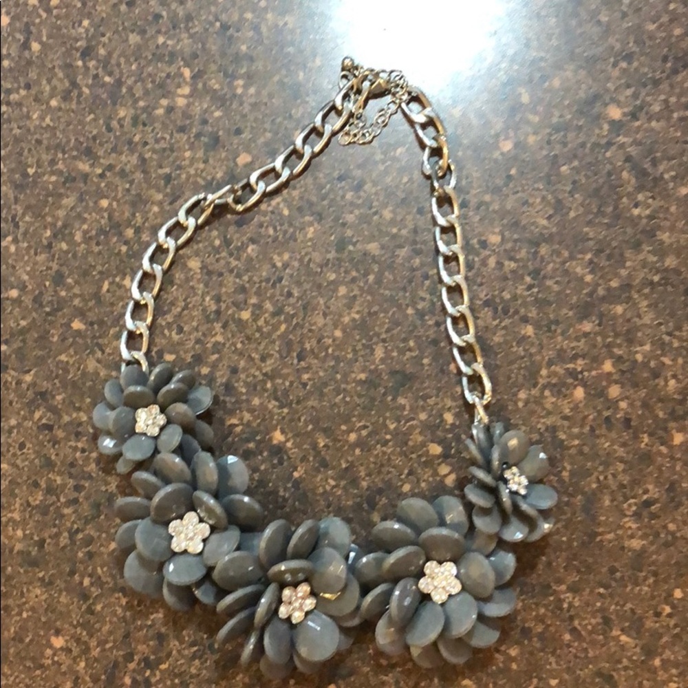 Statement necklace